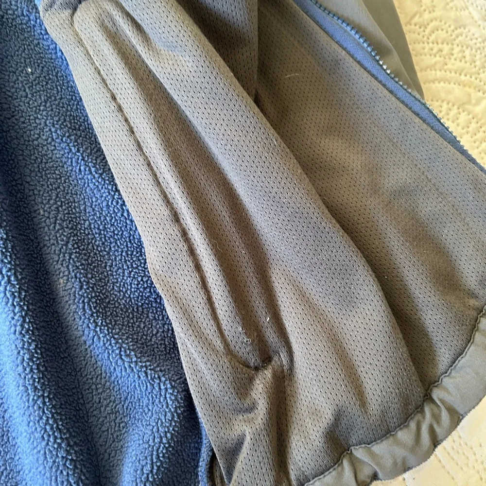 The North Face men’s fleece jacket M. Blue fleece/grey nylon. Decent shape.